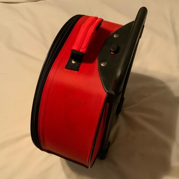 Rare Child’s Pokemon PIKACHU Round Rolling Soft Suitcase with Telescopic Handle - Picture 2 of 16